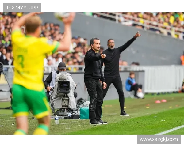 雷恩三球大胜欧塞尔豪取胜利