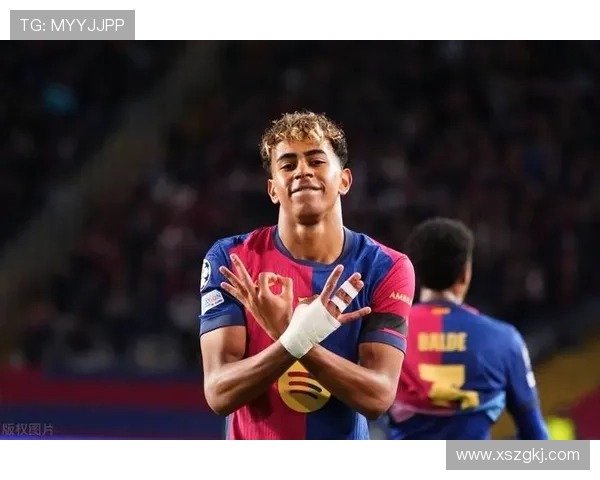 马塞洛儿子恩佐-阿尔维斯刚满15岁，已代表皇马U18出场比赛